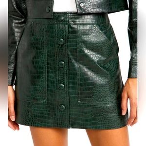 Veronica Beard Delfina Vegan Leather Mini Skirt in Evergreen Size 10